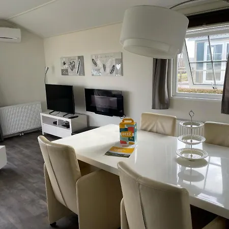 샬레 11 - Bergzicht 테우벤